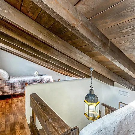 2 Bedroom In *